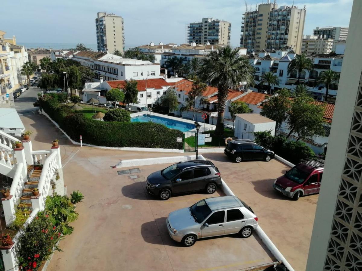 Apartamento Apartamento en la playa con piscina Benalmádena Exterior foto
