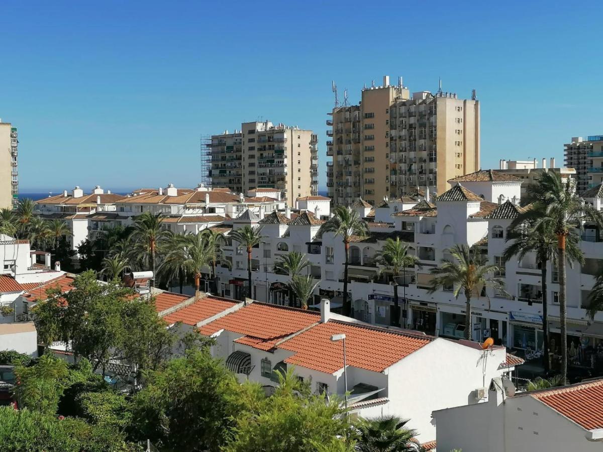 Apartamento Apartamento en la playa con piscina Benalmádena Exterior foto
